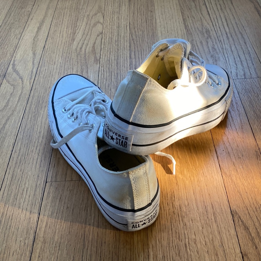Converse size 6 1/2